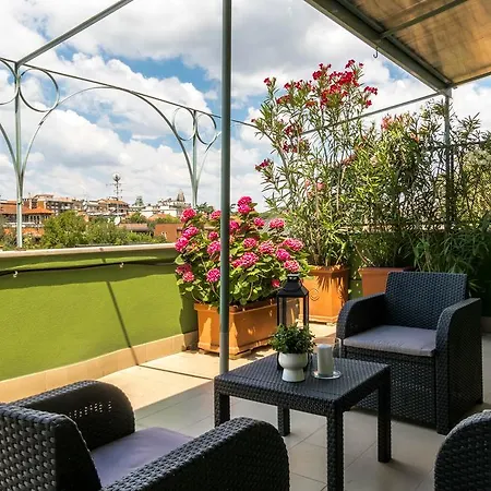 Altido The Lounge Balcony Apartment *